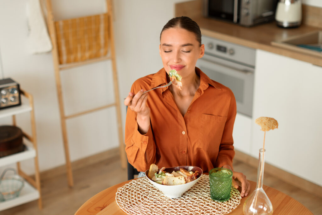 slow eating woman over 40